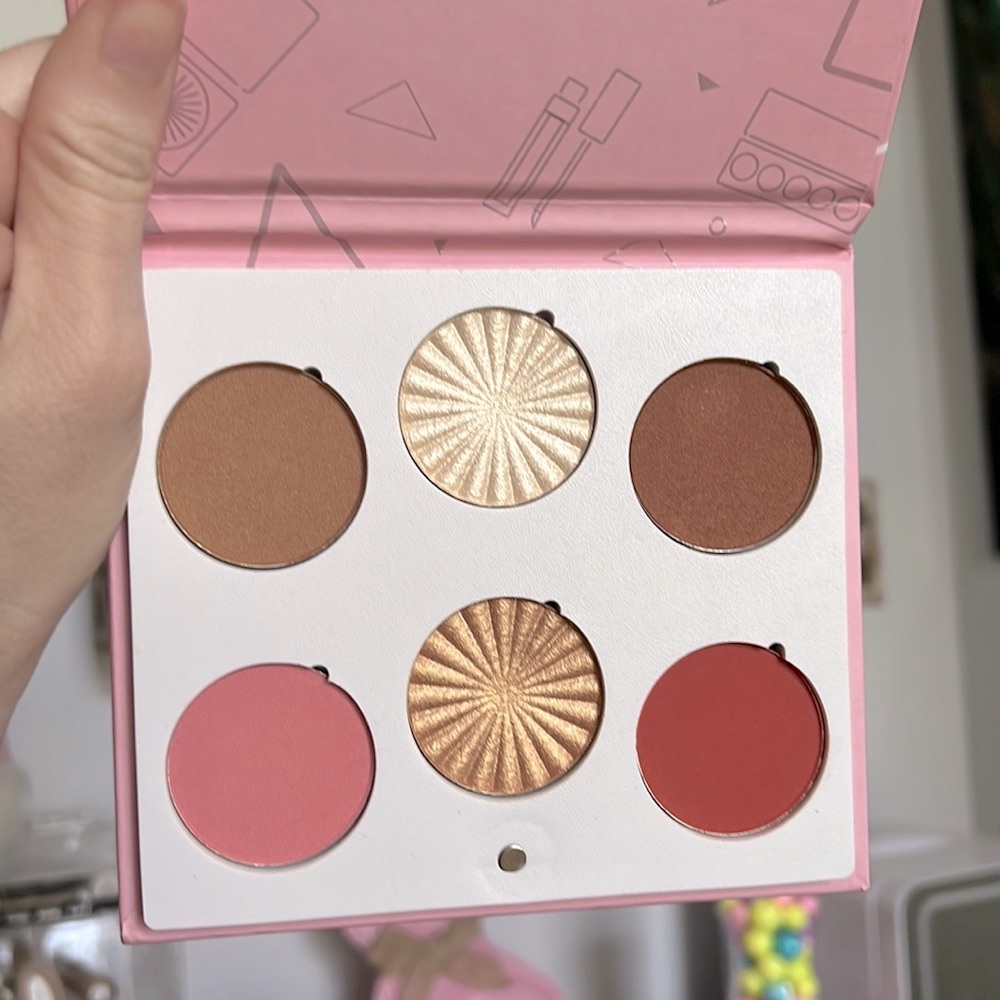 OFRA Face Palette